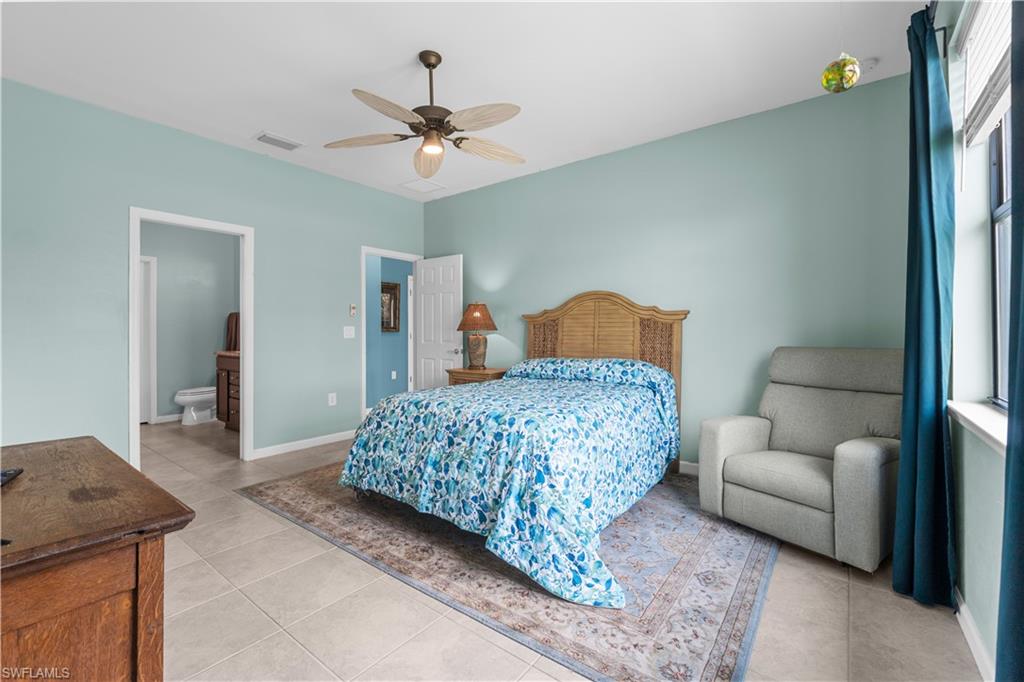 HAMPTON LAKES - Residential