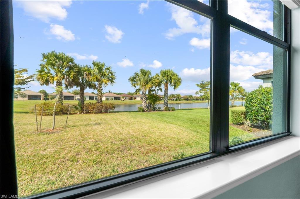 HAMPTON LAKES - Residential