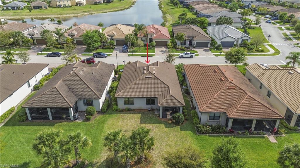 HAMPTON LAKES - Residential