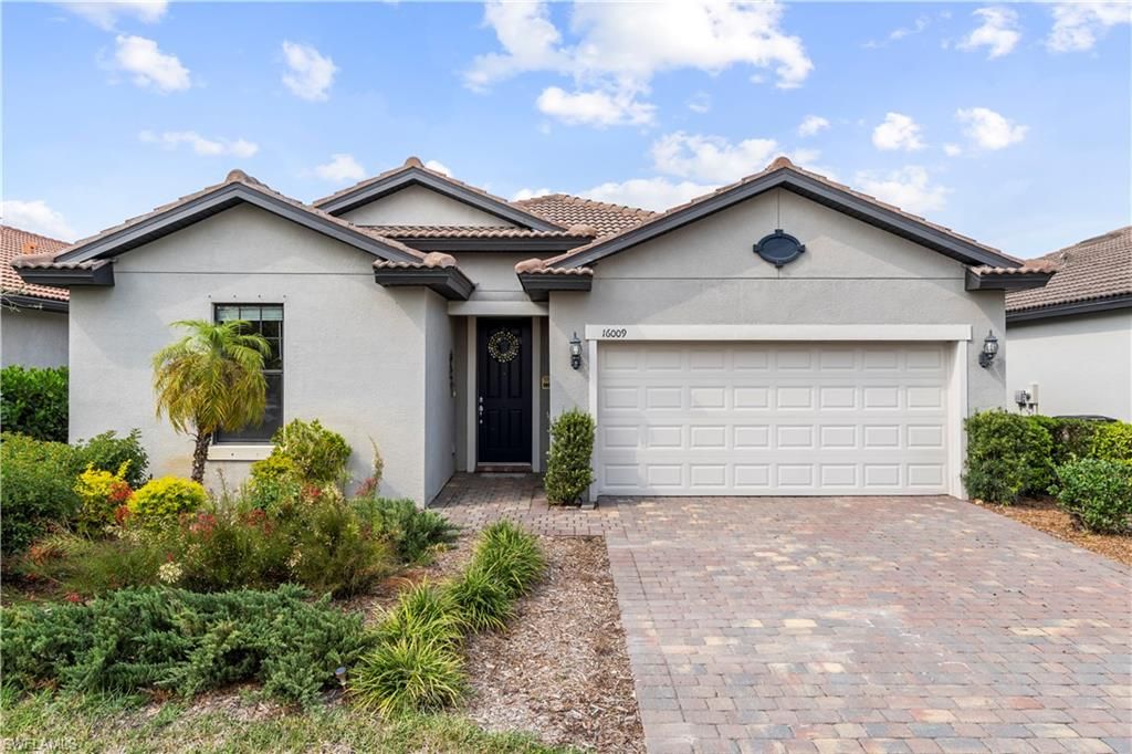 Photo of 16009 Palmetto Prairie DR, ALVA, FL 33920 (MLS # 226010631)