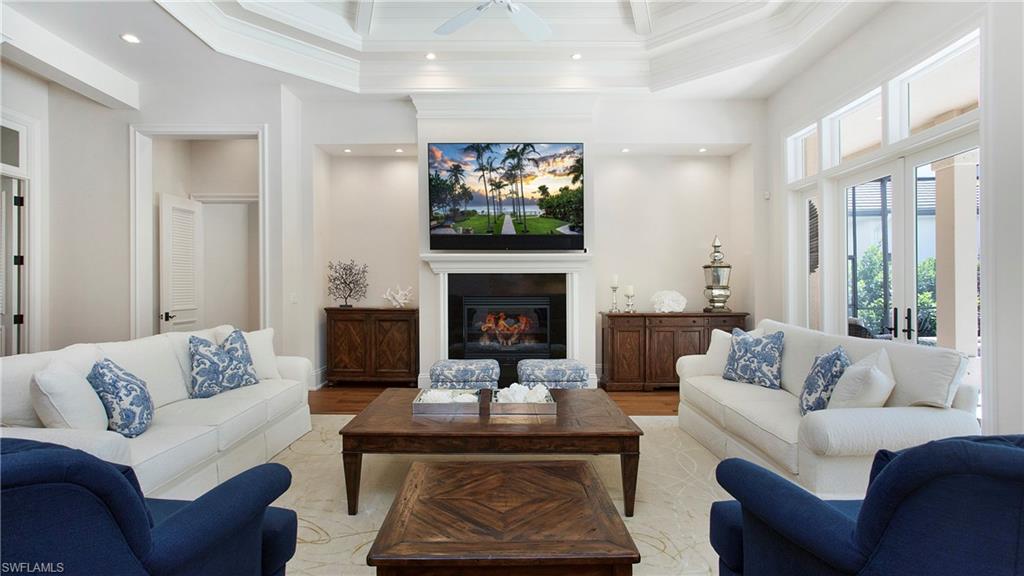 MOORINGS - Residential