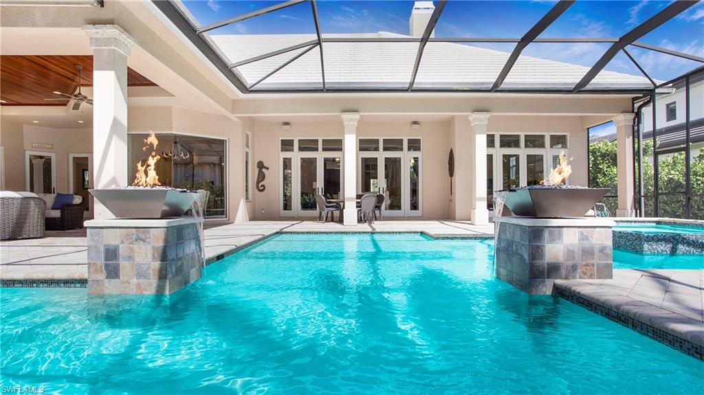 MOORINGS - Residential