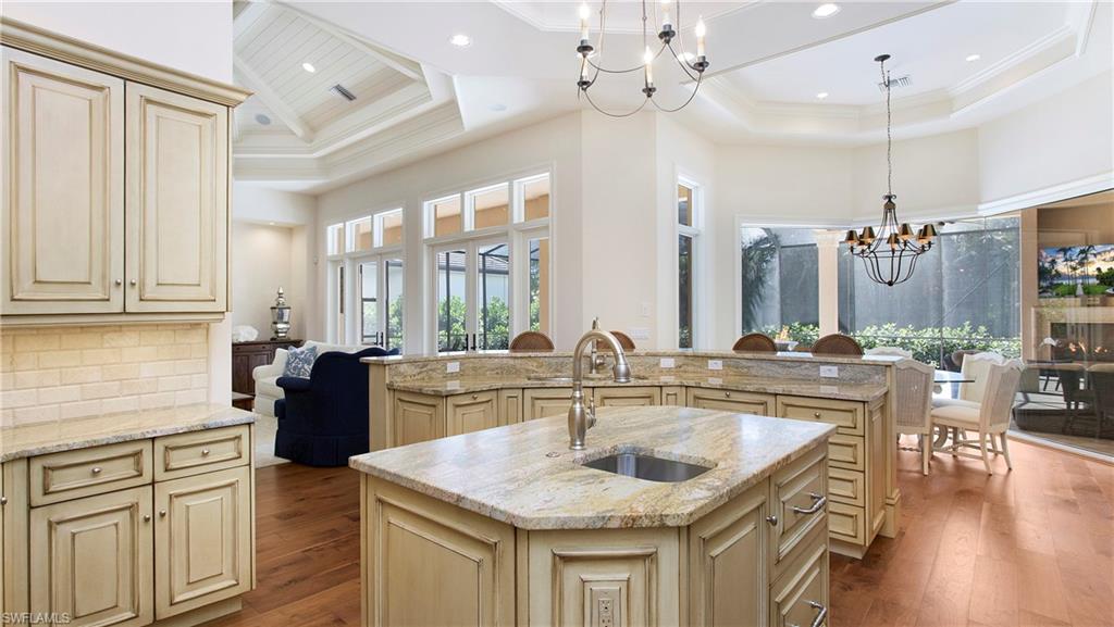 MOORINGS - Residential