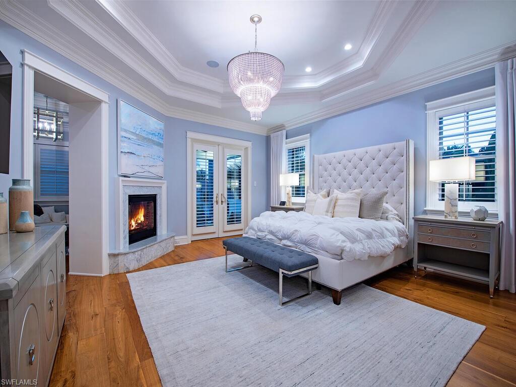 OLDE NAPLES - Residential