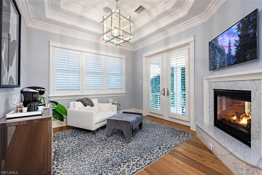 OLDE NAPLES - Residential