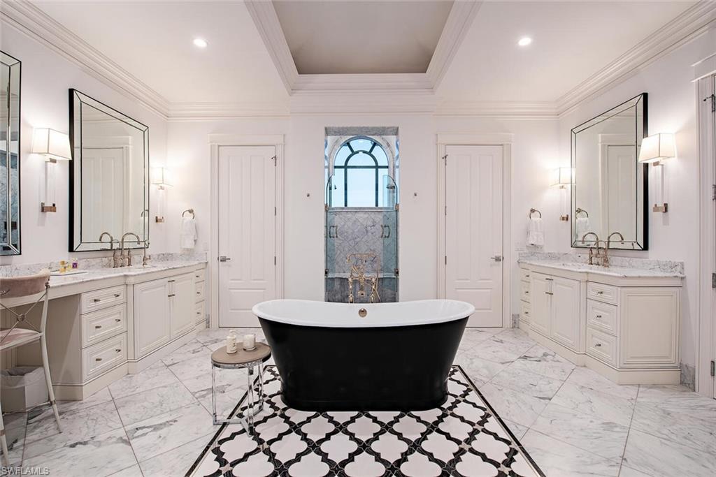 OLDE NAPLES - Residential