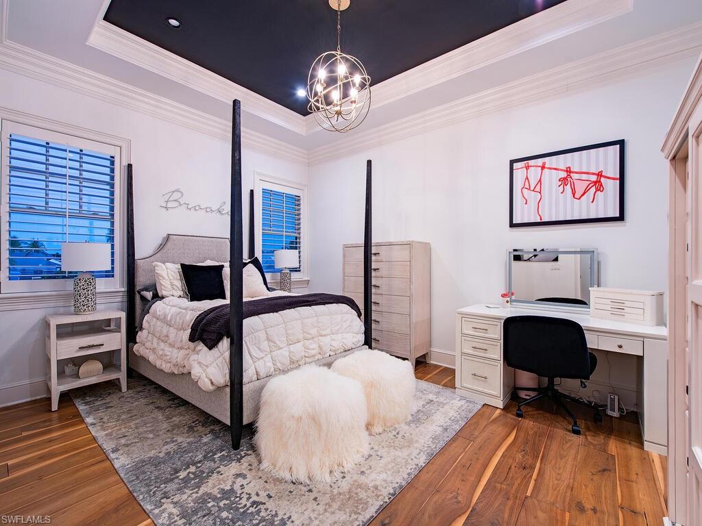 OLDE NAPLES - Residential