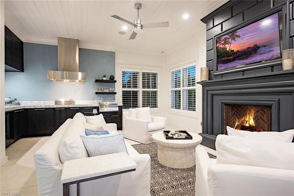 OLDE NAPLES - Residential