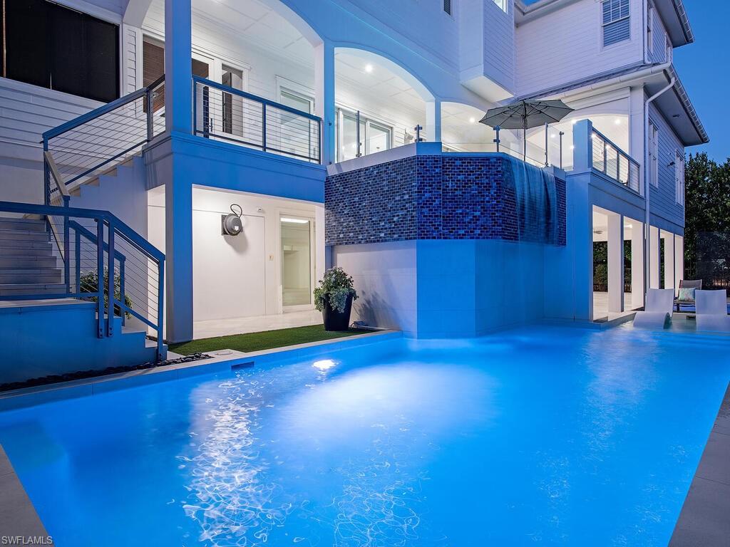 OLDE NAPLES - Residential