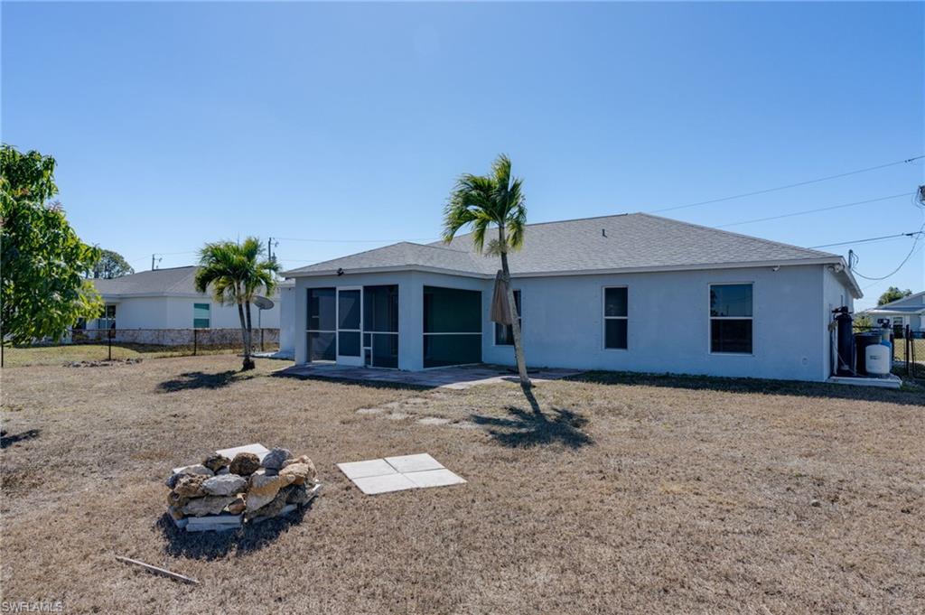 CAPE CORAL - Residential