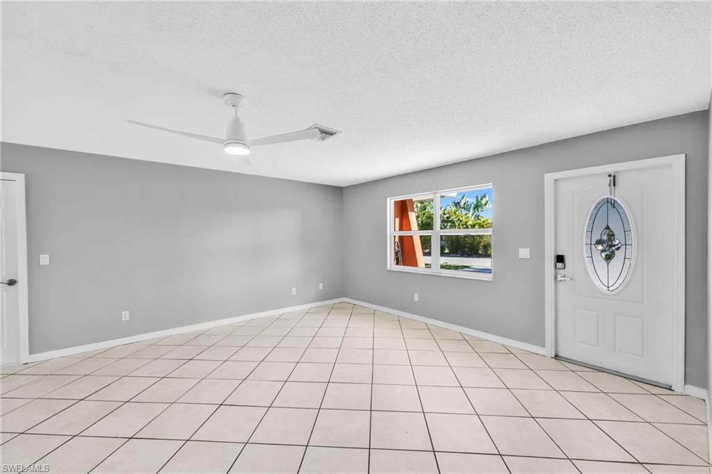 FOXMOOR PINES - Residential