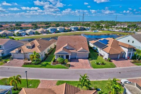 A home in NAPLES