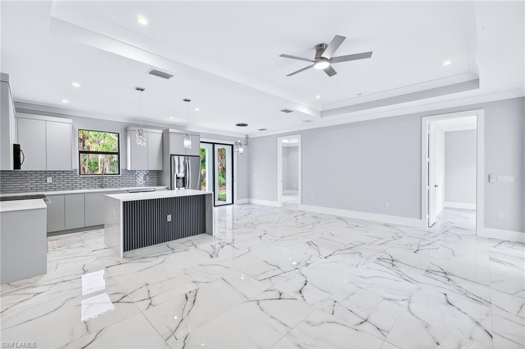 GOLDEN GATE ESTATES - Residential