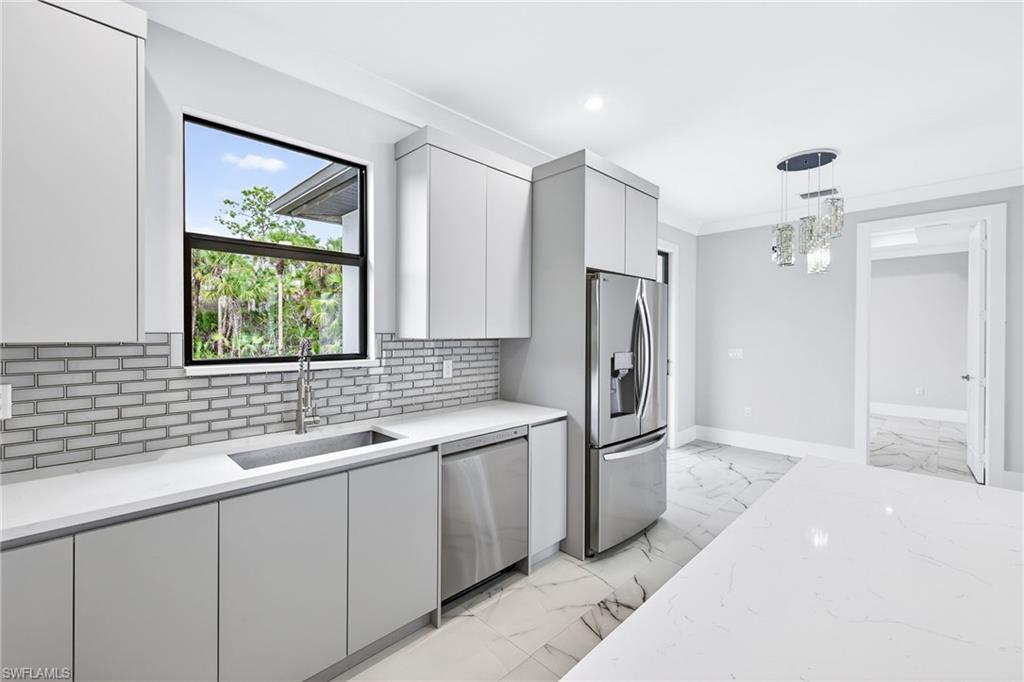 GOLDEN GATE ESTATES - Residential