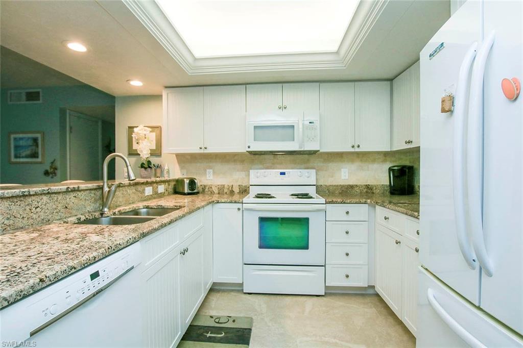 COMPASS POINT CONDO - Residential