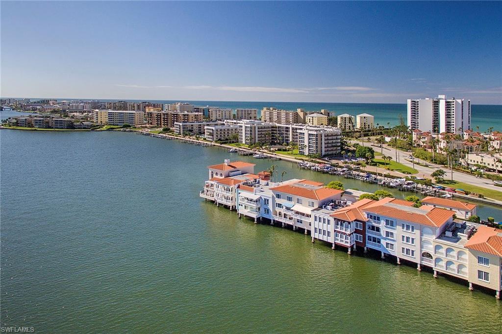 VENETIAN VILLAS - Residential