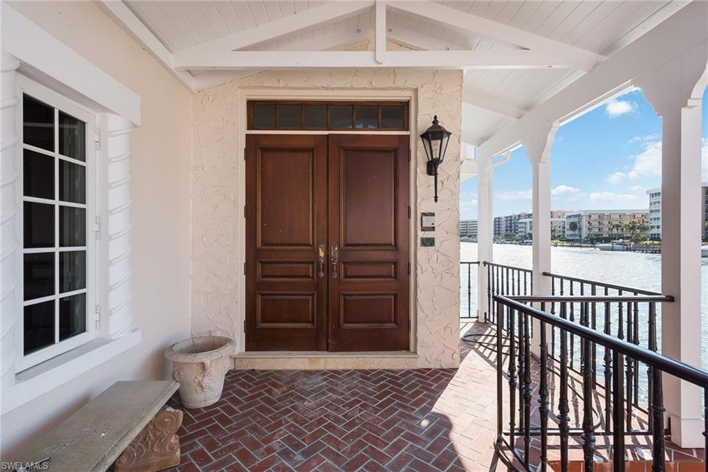 VENETIAN VILLAS - Residential