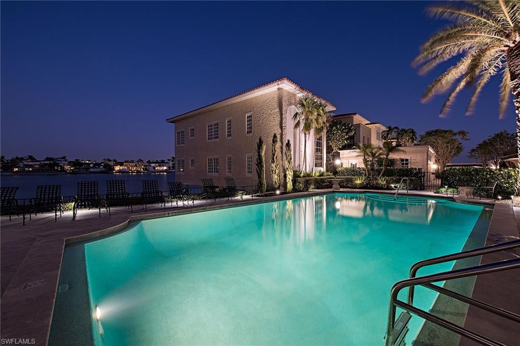 VENETIAN VILLAS - Residential