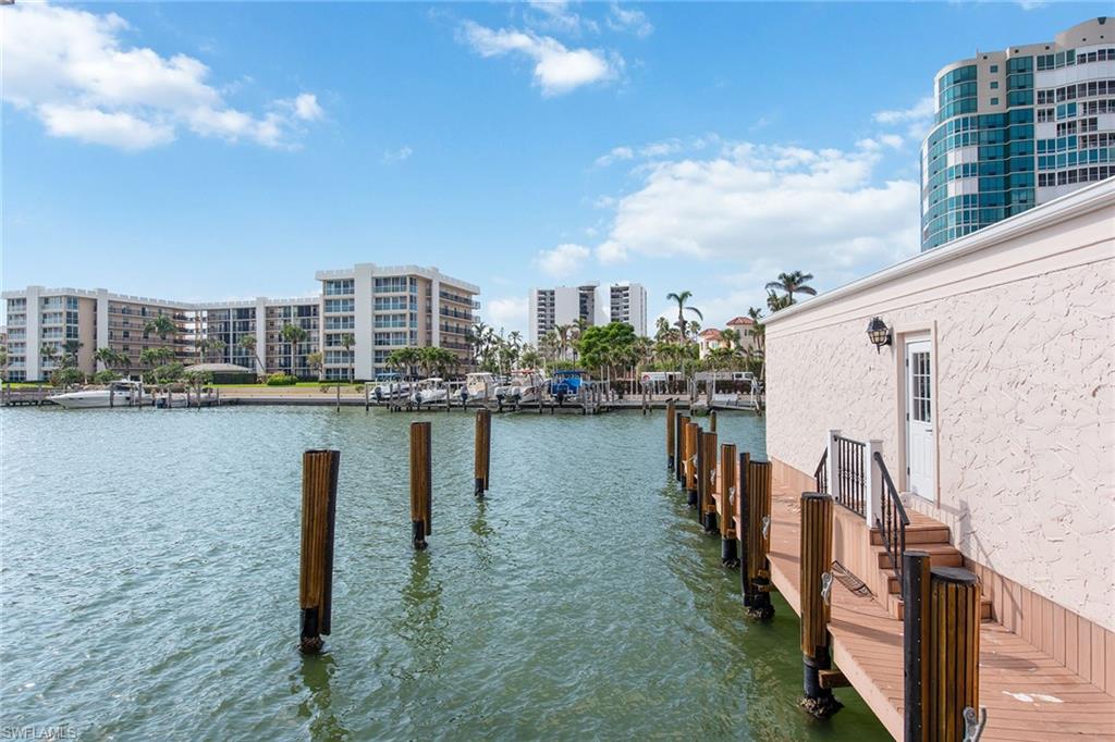 VENETIAN VILLAS - Residential