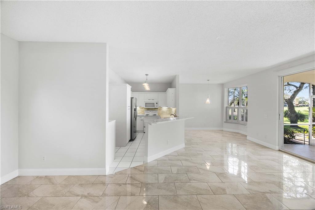 SILVER OAKS - Residential Lease