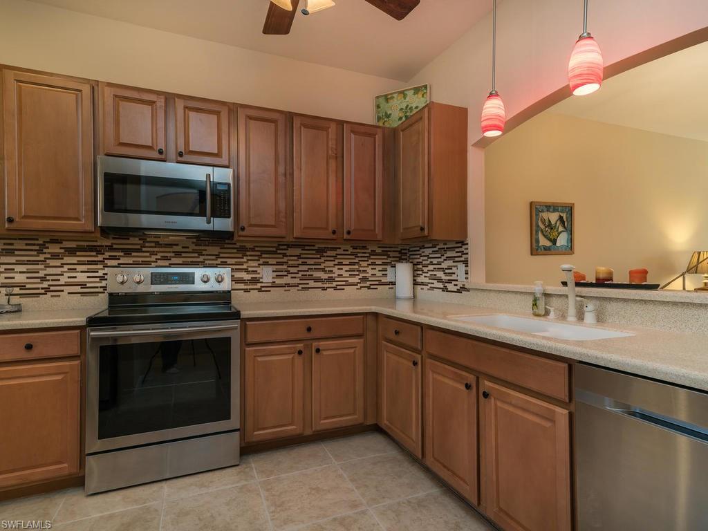 REFLECTION LAKES - Residential