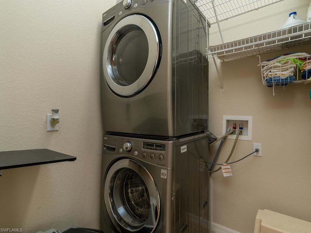 REFLECTION LAKES - Residential