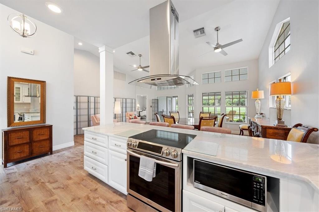 WEDGEFIELD VILLAS - Residential