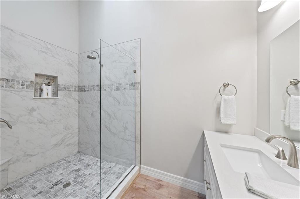 WEDGEFIELD VILLAS - Residential