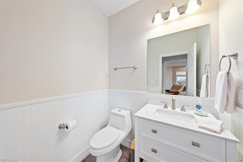 WEDGEFIELD VILLAS - Residential