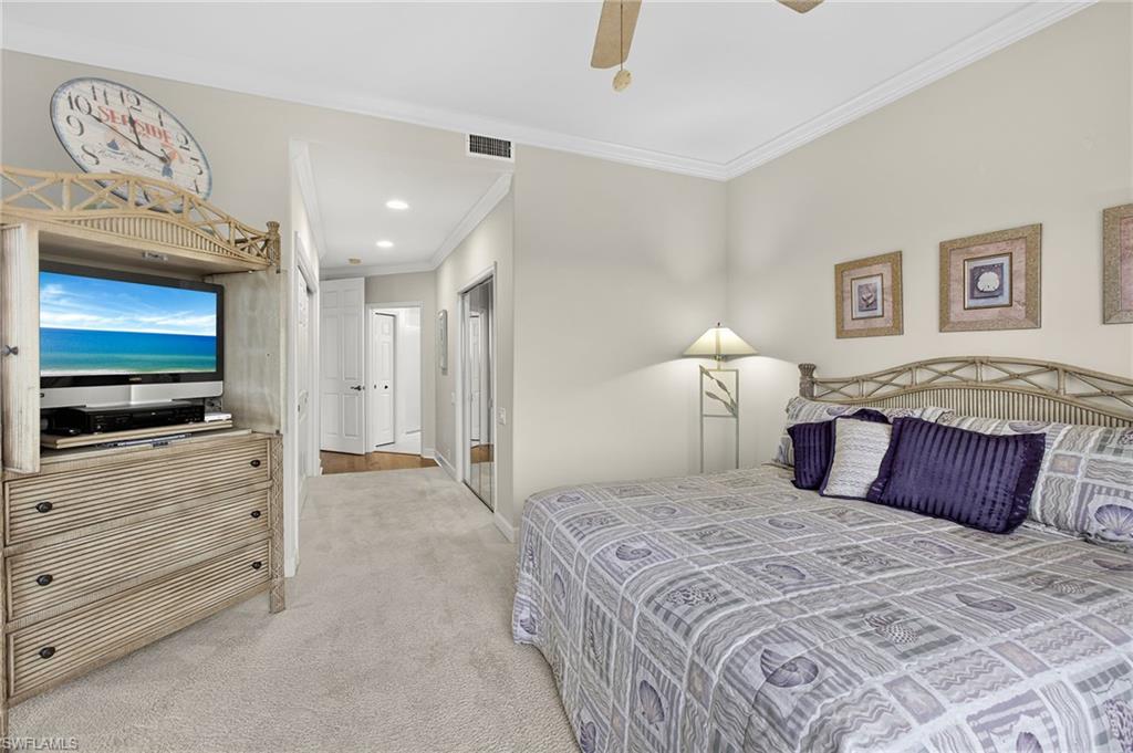 SUTTON WALK - Residential