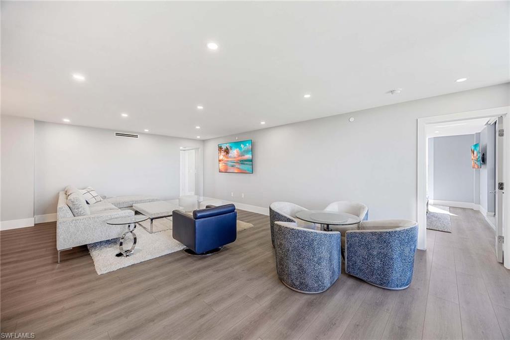 DORCHESTER - Residential Lease