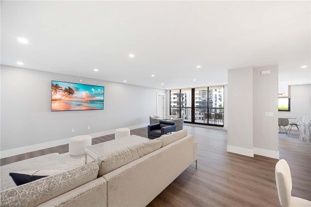 DORCHESTER - Residential Lease