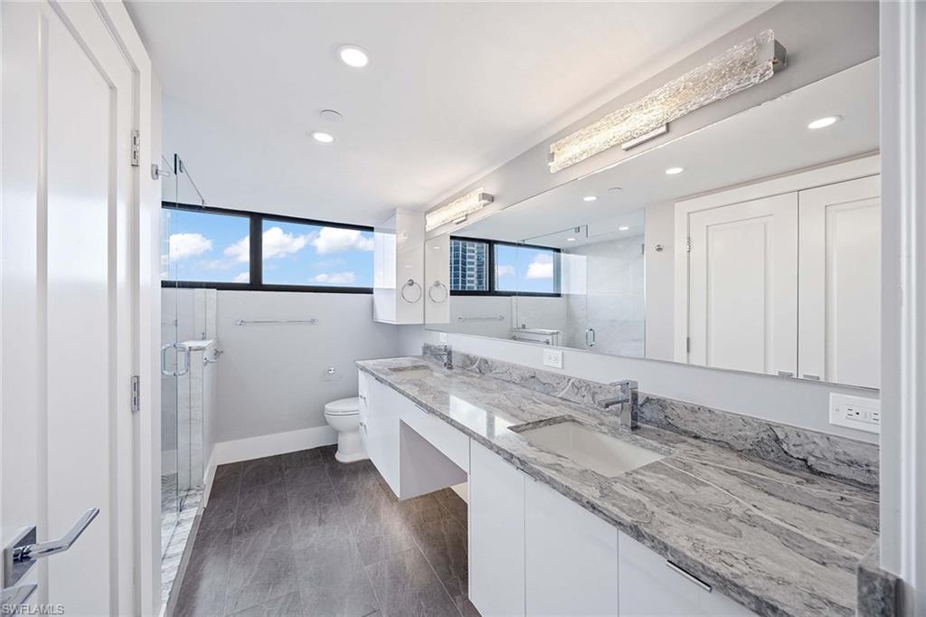 DORCHESTER - Residential Lease