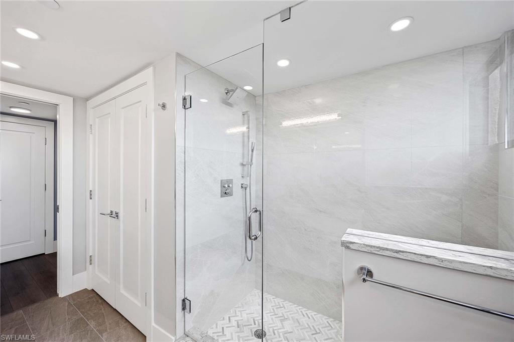 DORCHESTER - Residential Lease