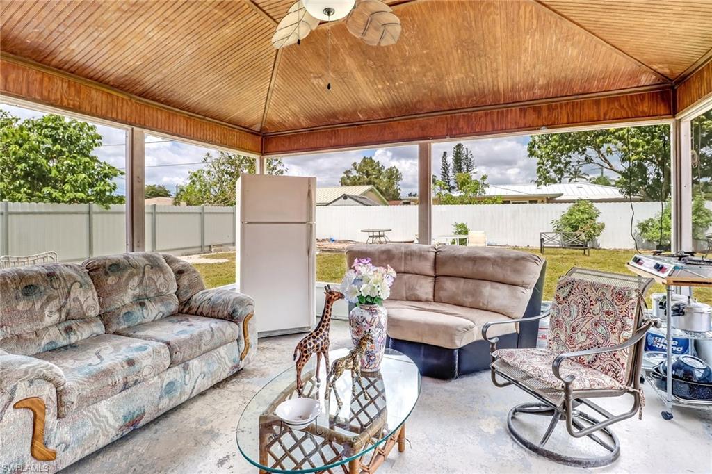 GOLDEN GATE CITY - Residential