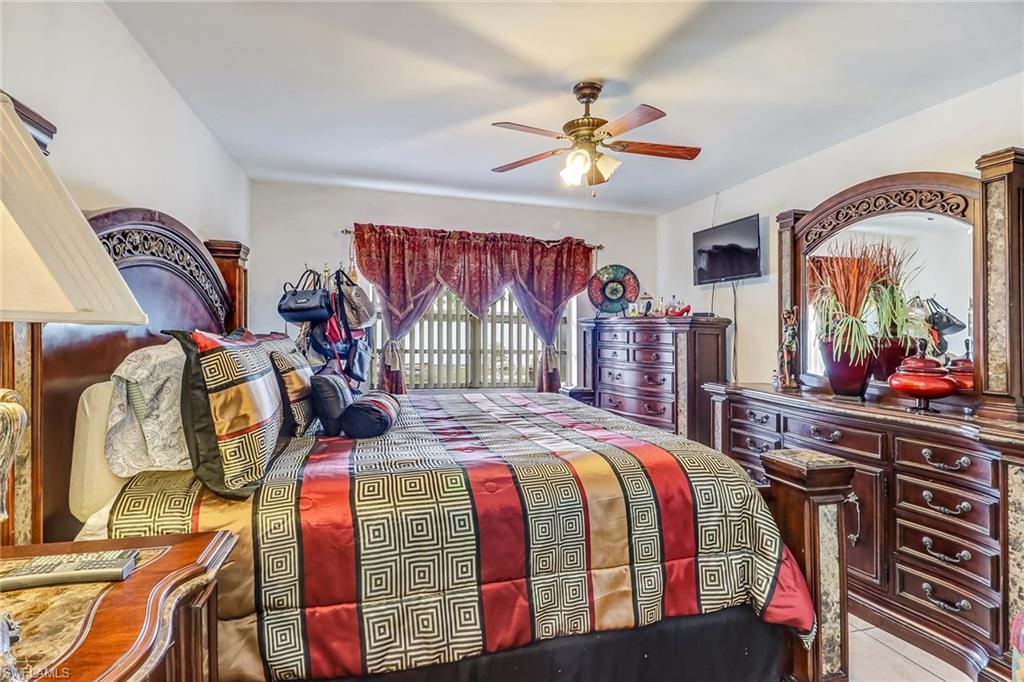 GOLDEN GATE CITY - Residential