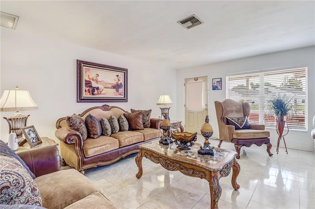 GOLDEN GATE CITY - Residential