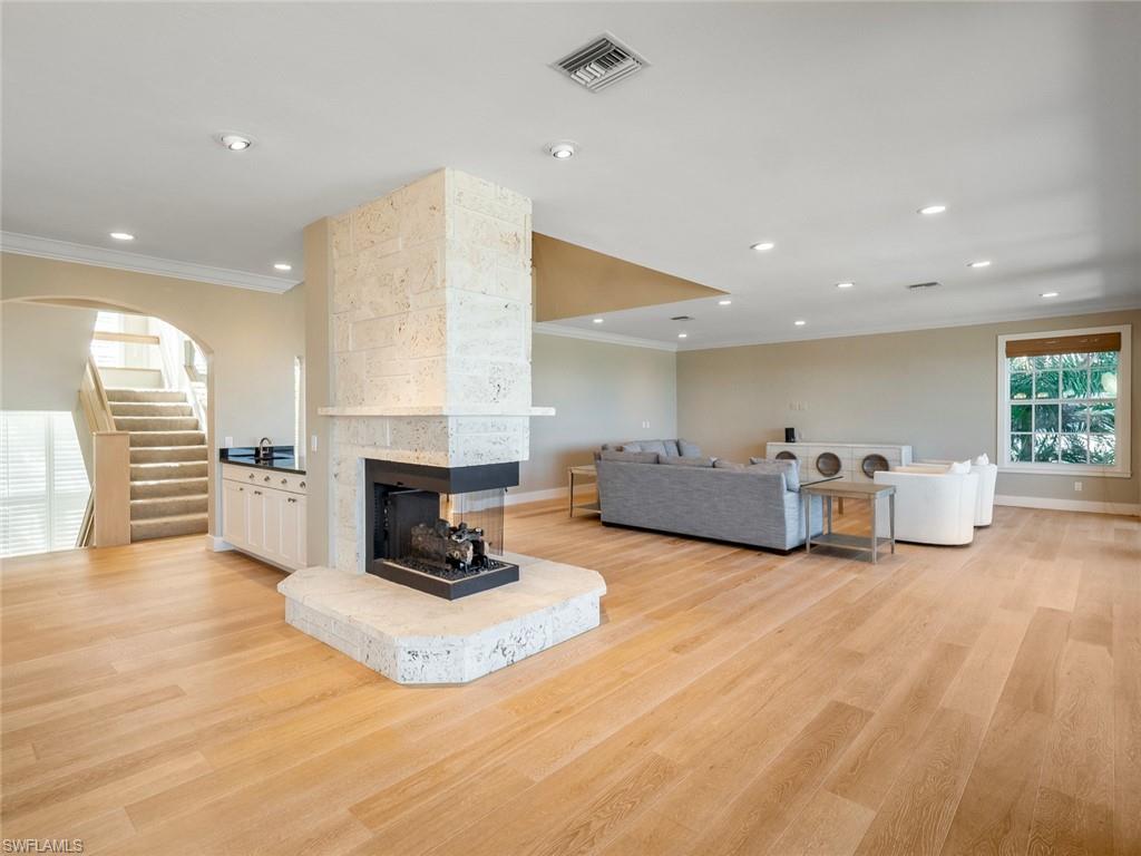 METES AND BOUNDS - Residential