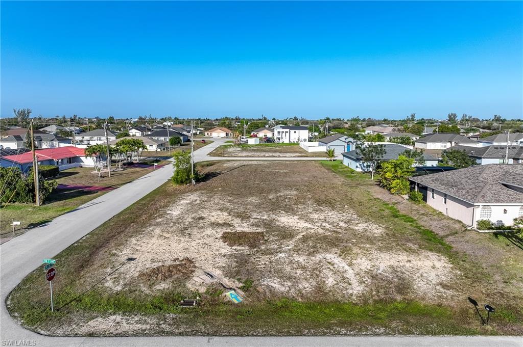 CAPE CORAL - Land