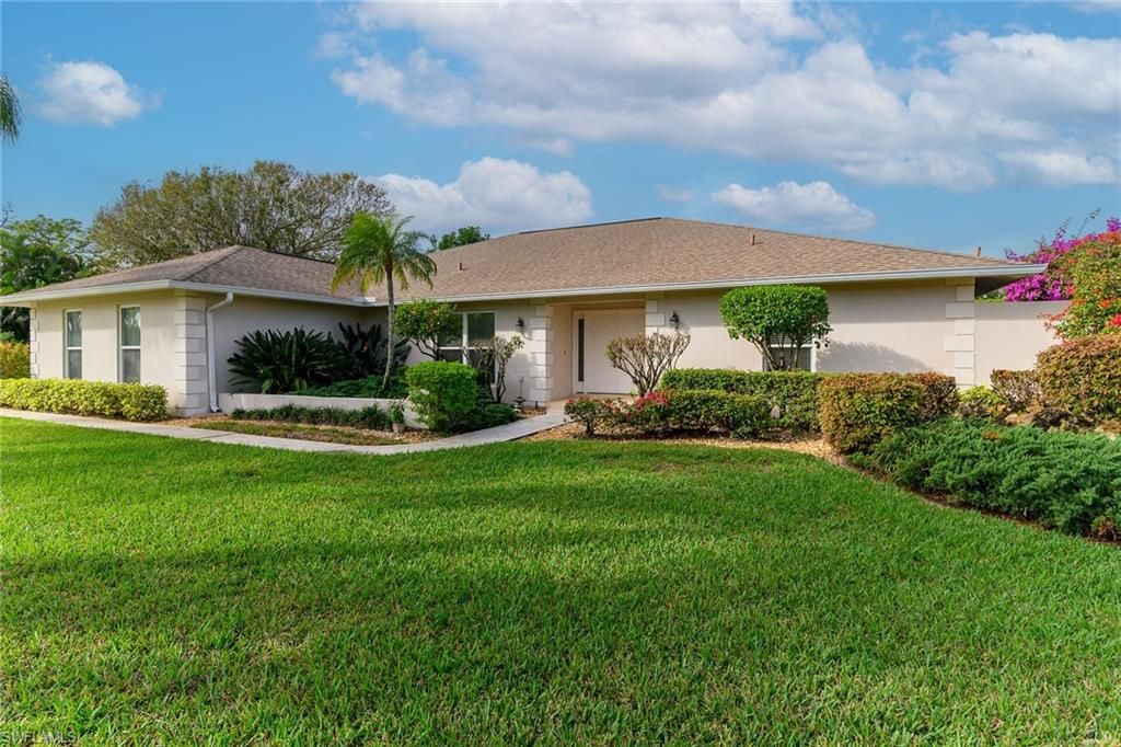 Photo of 1916 Countess CT, NAPLES, FL 34110 (MLS # 226016112)