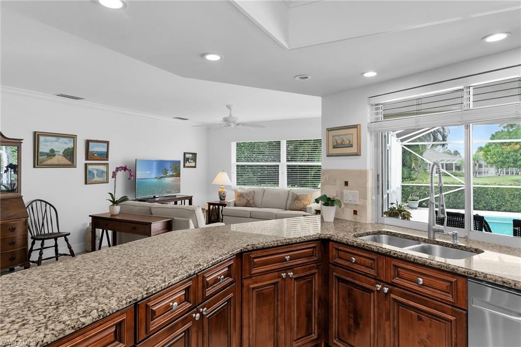 IMPERIAL GOLF ESTATES - Residential