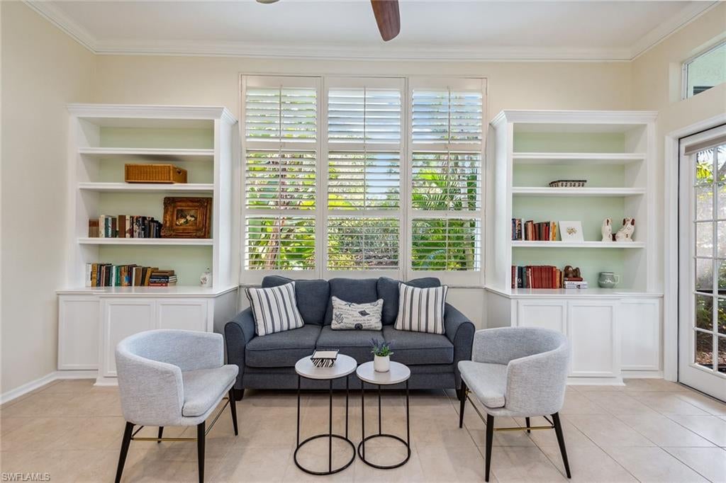 8599 Pepper Tree WAY