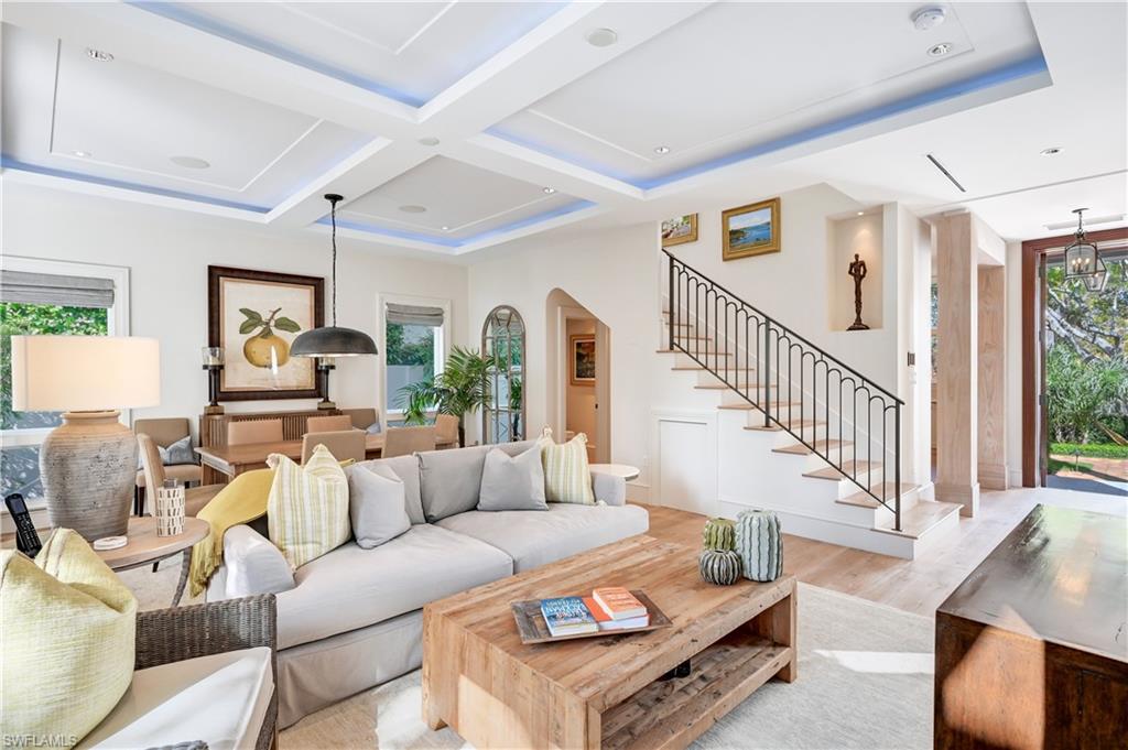 OLDE NAPLES - Residential