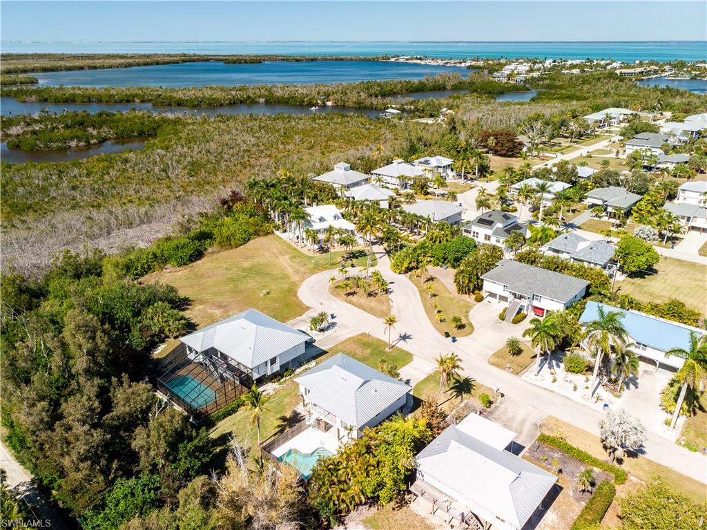 CAPTAINS COVE - Residential