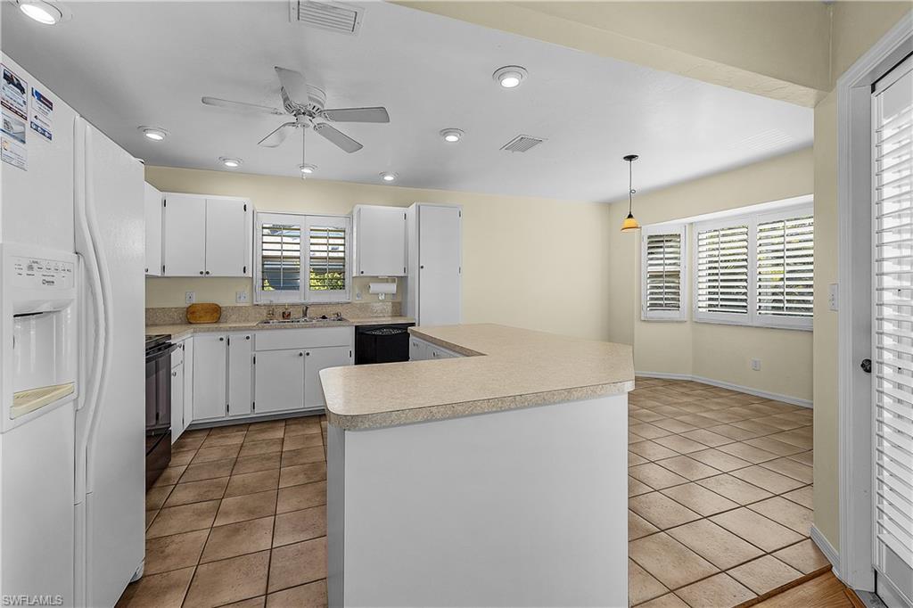 CAPTAINS COVE - Residential