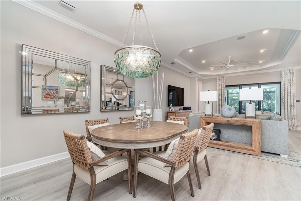 ESPLANADE - Residential Lease