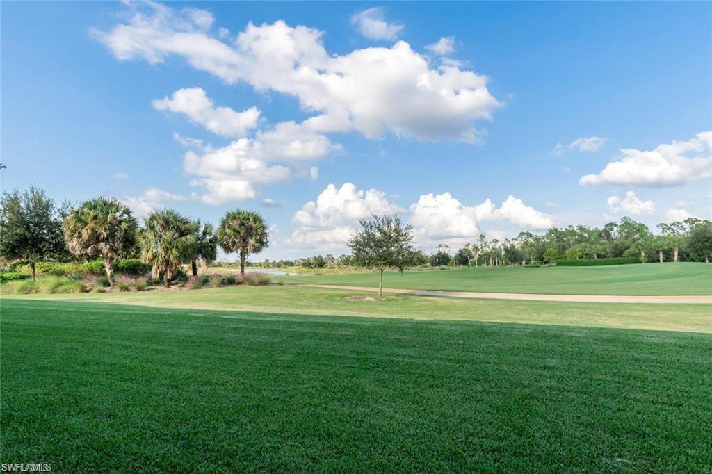 ESPLANADE - Residential Lease