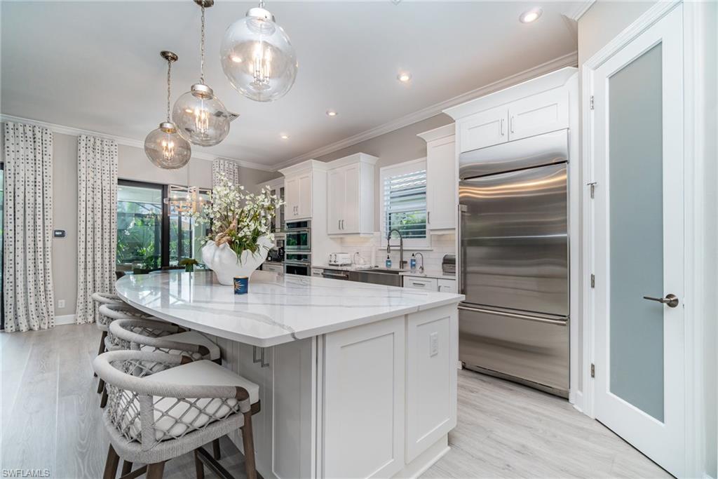 ESPLANADE - Residential Lease