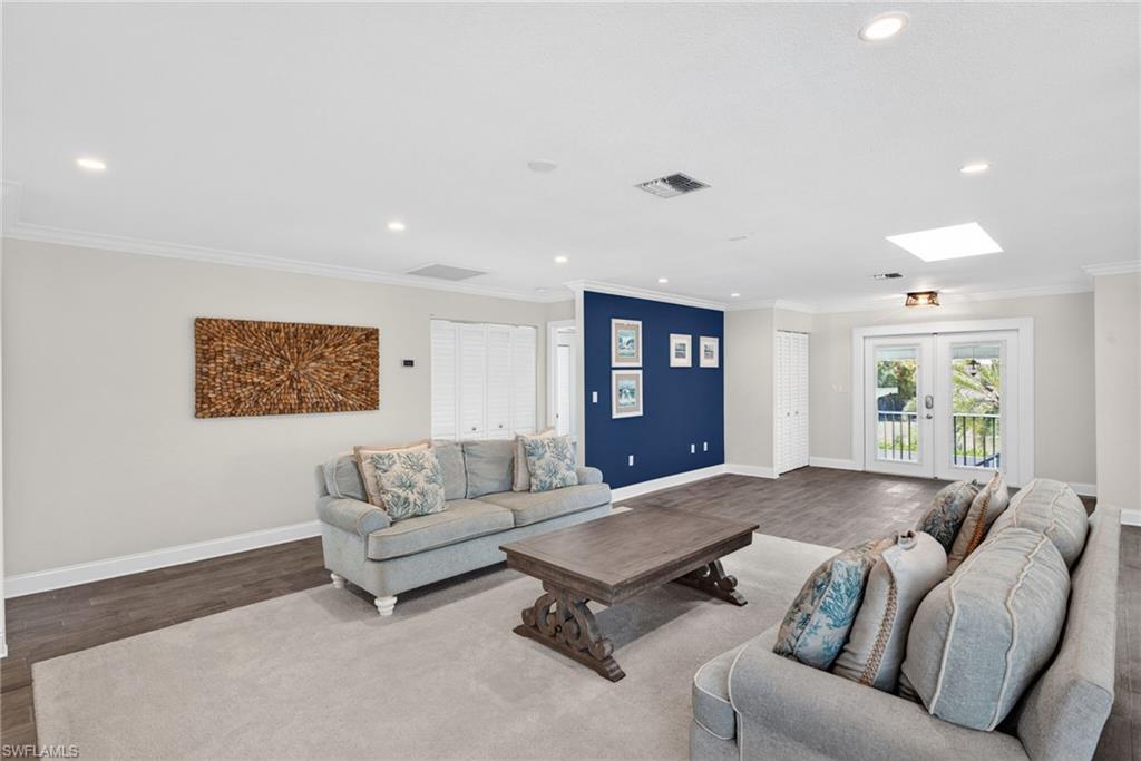 PINE ISLAND CENTER - Residential