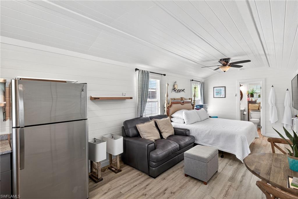 PINE ISLAND CENTER - Residential